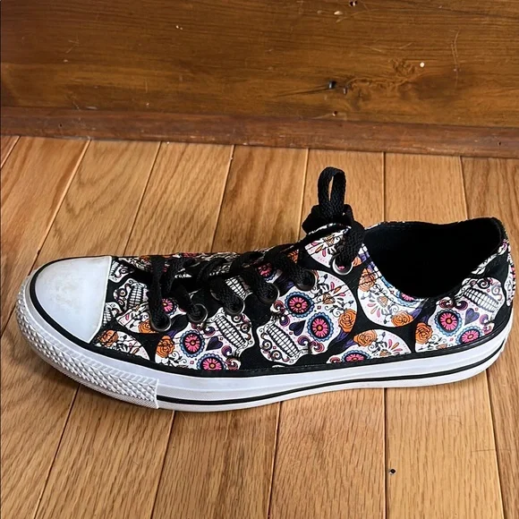 Converse Day of the Dead Sugar Skull Halloween Whimsigoth Goth Women's Size 9 - Picture 4 of 8